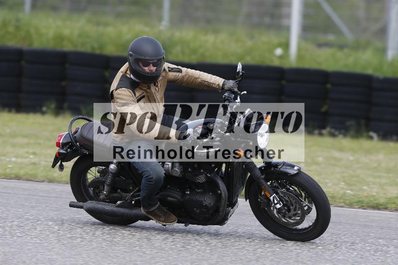 Archiv-2025/09 22.04.2025 Cornu Master School ADR/gruen-vert/44